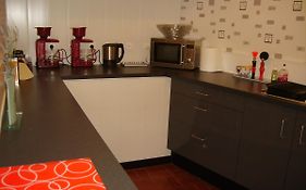 Hostal Le Petit Dragon Rouge